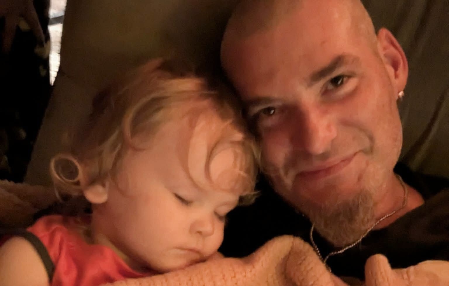 Paris, Illinois: Driver Remains at Scene After Pedestrian Crash That Killed Jason Lister